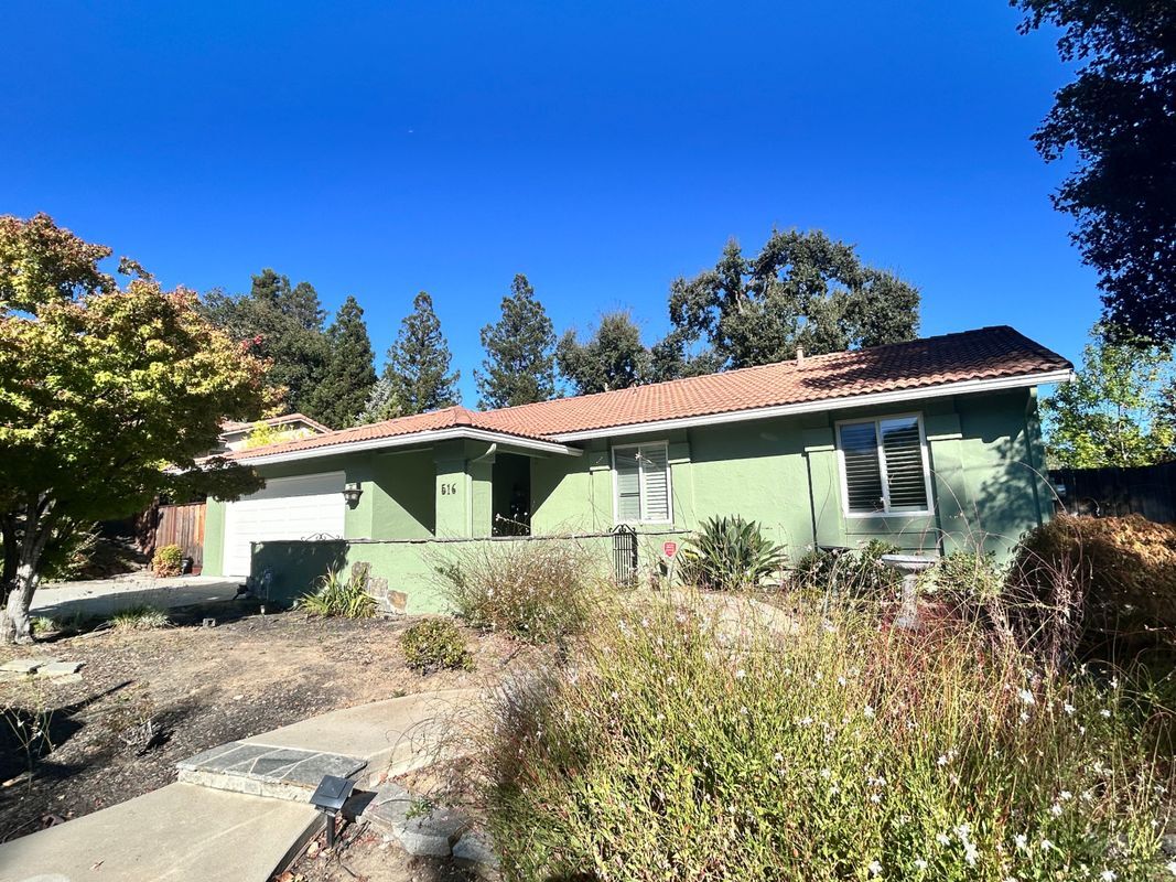 Photo - 516 Webster Dr