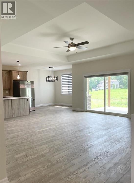 Photo - 68 Victoria Ave