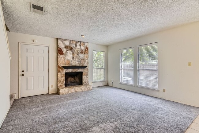 Photo - 2 Bedroom Condo in West Lake Hills- Eanes ISD