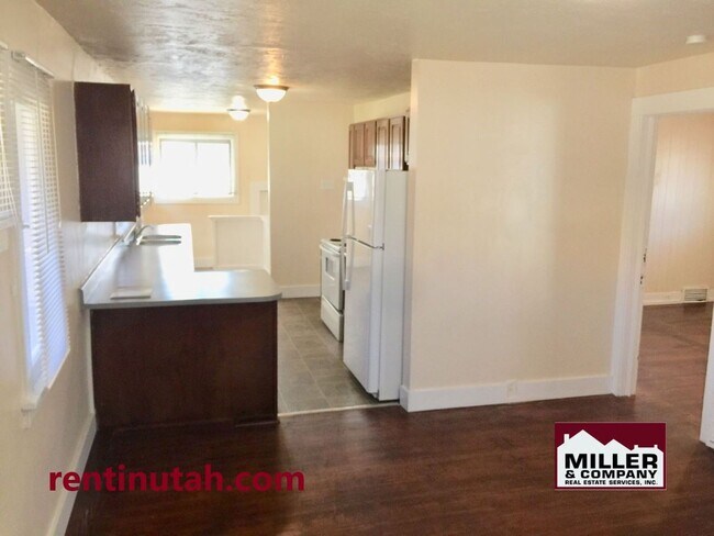 Photo - 452 Blaine Ave House