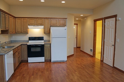 Elaine Station Apartments