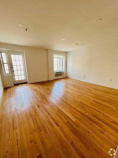 Building Photo - 20 Franklin Blvd Unit 410 Rental