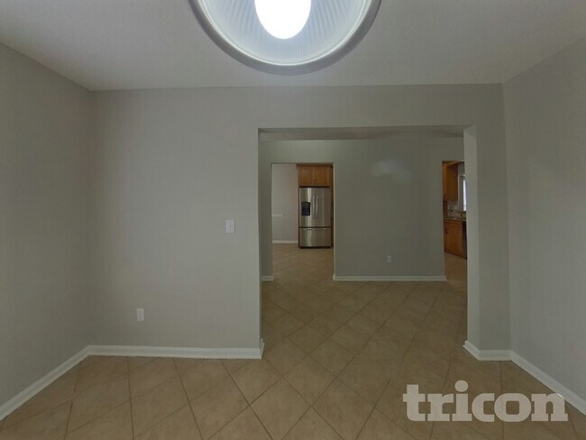 Photo - 131 Winborne Dr