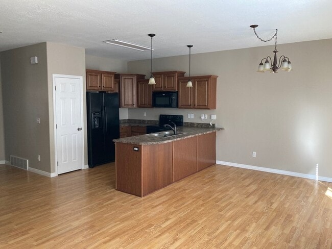 Photo - 1517 W 190 N