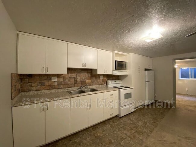 Building Photo - 145 E 500 S Unit #4
