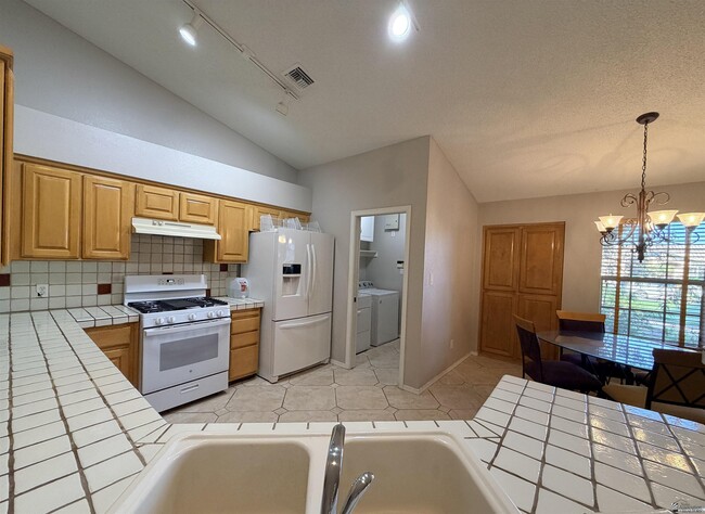 Photo - 3905 W 18th St