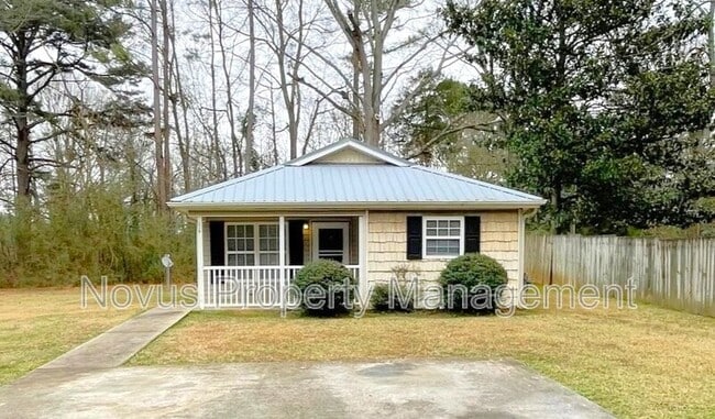 Building Photo - 119 Magnolia St