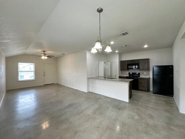 Photo - 6111 Amelia Earhart Blvd Unit 6111 B Amelia Earhart