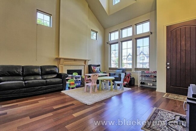 Photo - North Bethany Home, 4 Bed 2.5 Bath near PCC Rock Creek and Springville Elem School