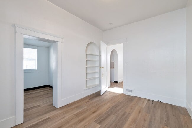 Photo - Eccles-Triplex Unit #3