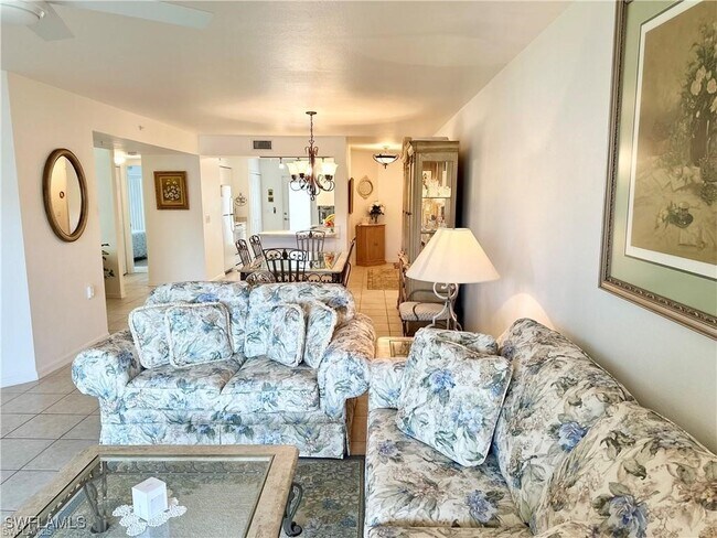 Photo - 25762 Lake Amelia Way Unidad 105