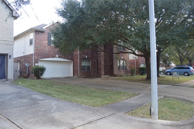 Photo - 2423 Waterwood Dr