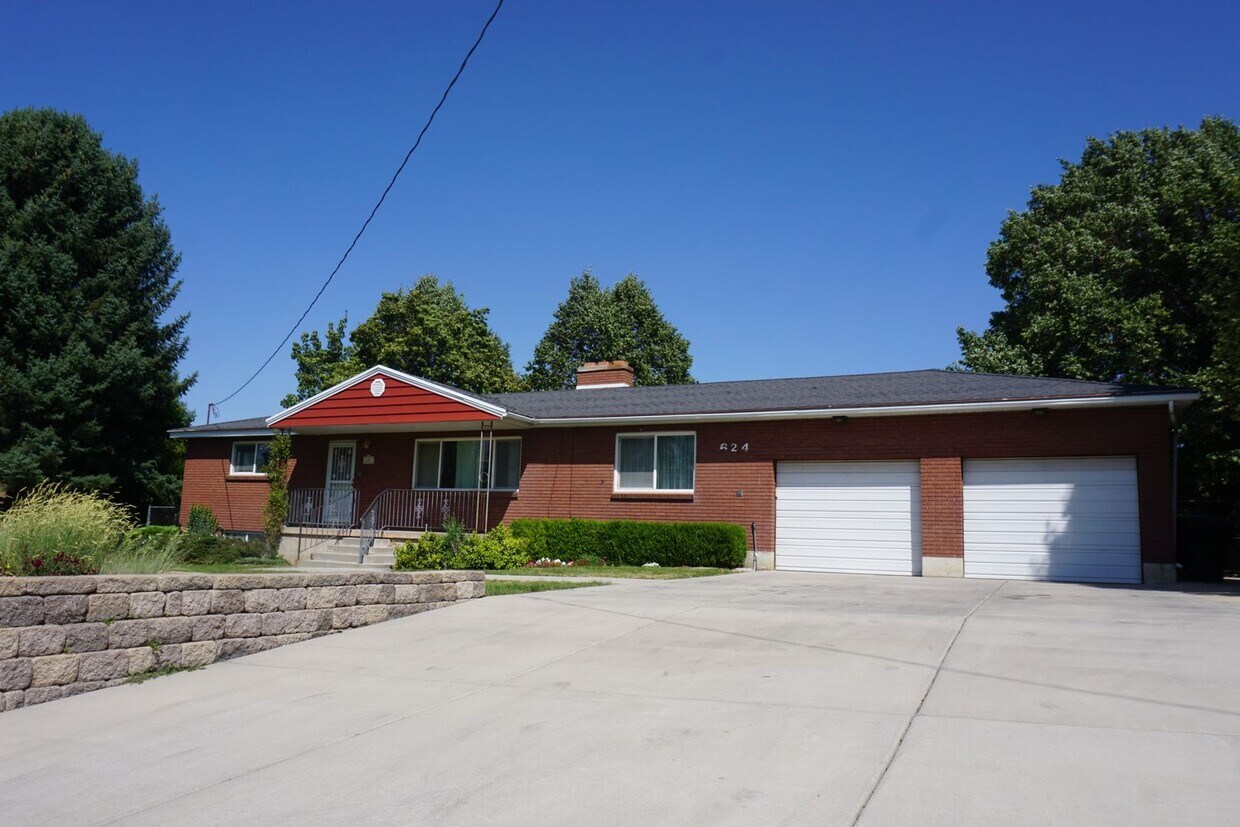 Murray 5 Bedroom Rambler Home - Murray 5 Bedroom Rambler Home