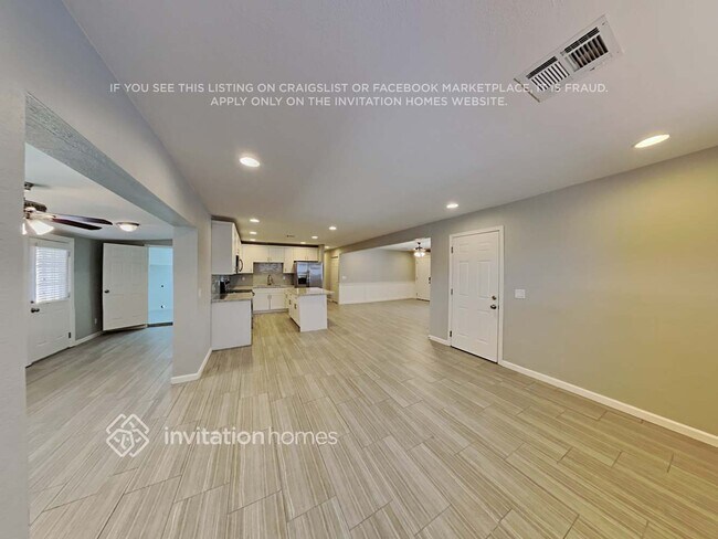 Photo - 814 N 74th St