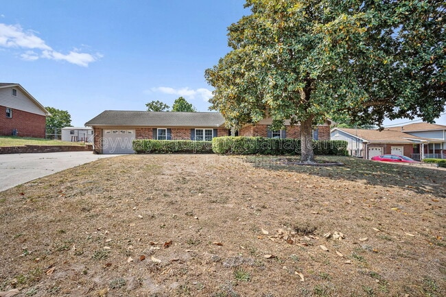 Building Photo - 3420 Linderwood Dr