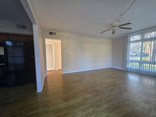 Photo - 2 Bedroom 1 Bath Single Family Home !!!!! ...