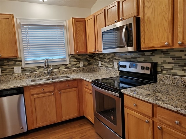 Photo - 814 Holly Farms Dr