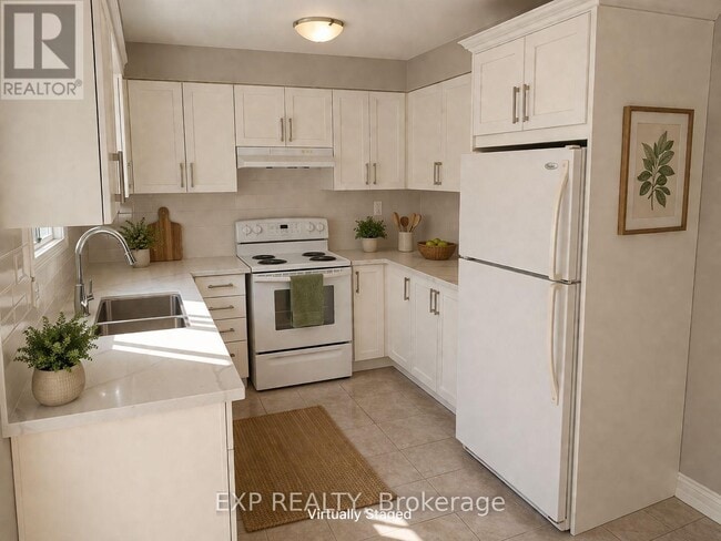Photo - 71 Daniels Crescent
