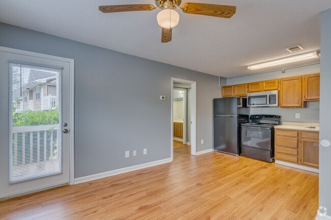 1BR, 1BA - 500SF Dining Area - Park Ridge Apartments