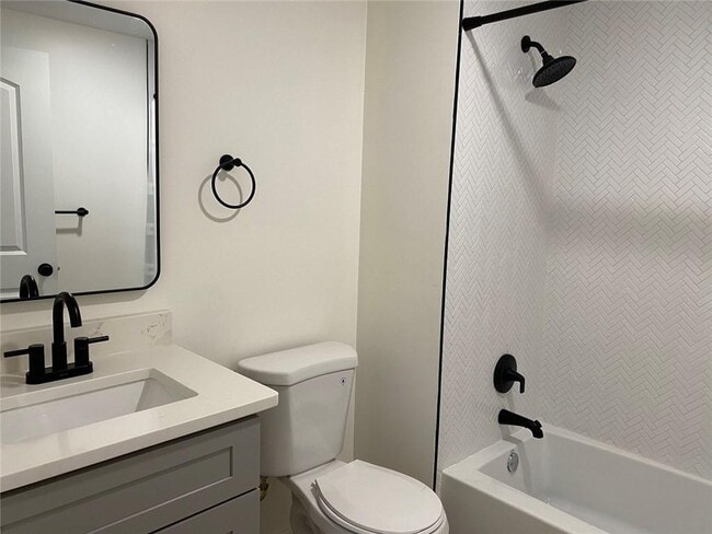 Photo - 3426 Harrison Rd