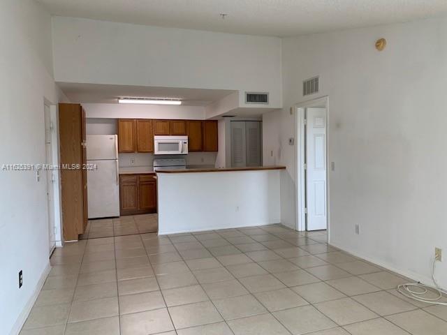 Photo - 9909 Westwood Dr Unidad 32-1 Rental