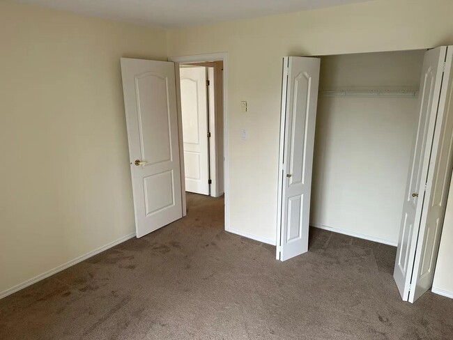 Photo - 32085 George Ferguson Way Unité 416