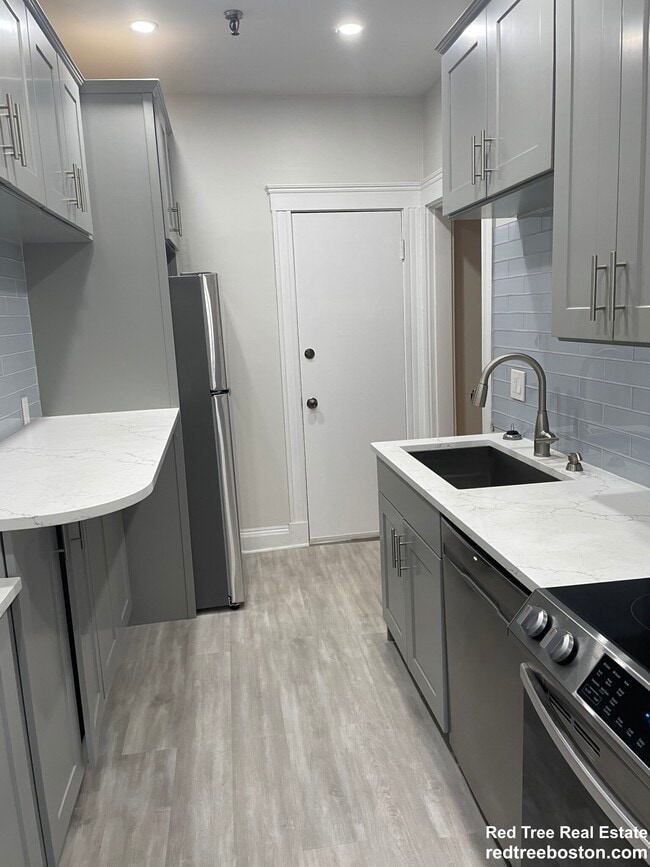 Photo - 370 Chestnut Hill Ave Unidad 34