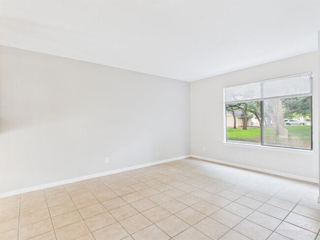 Photo - 9520 Quail Village Ln