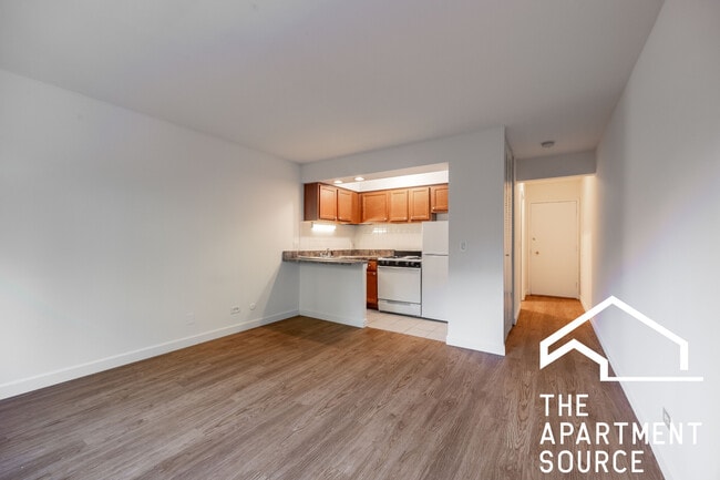 Building Photo - 540 W Roscoe St Unit 283 Rental