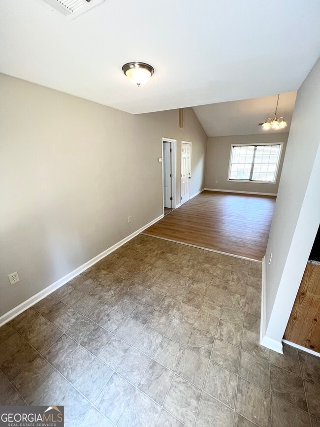 Photo - 309 Christian Ln