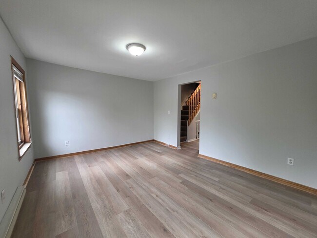 Photo - 558 Albert St Unit 558-2