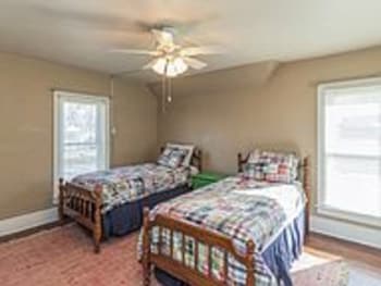 BR 3 de 5 - 107 S Riverside Dr