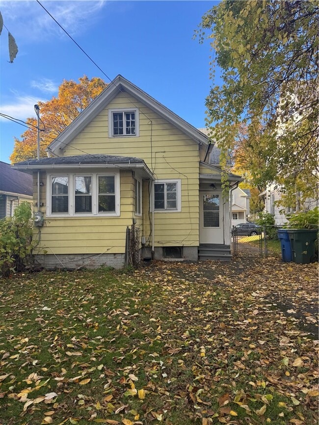 Photo - 686 Seward St