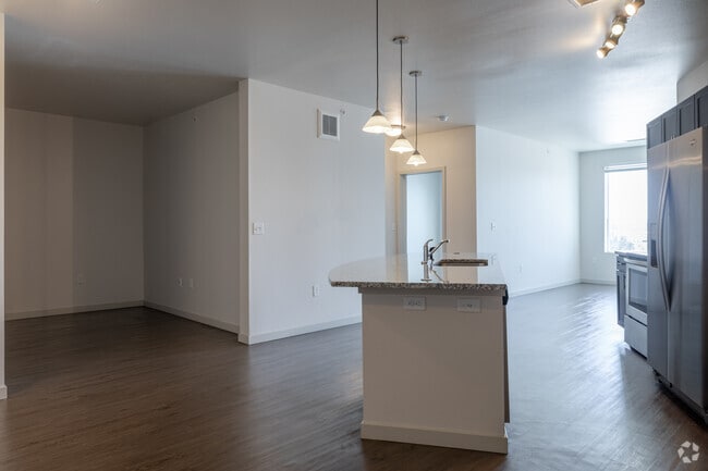 2BR, 2BA - 1,313SF