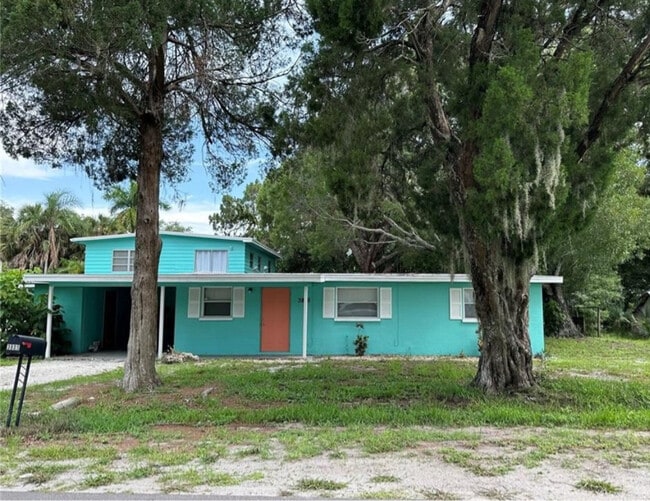 Building Photo - 3805 7th Ave W