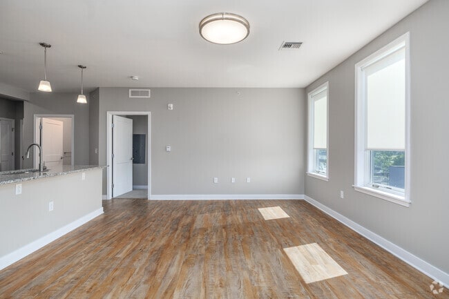 2BR, 2BA - 1,183SF - Living Room
