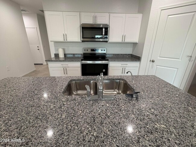 Photo - 1575 E Lardner Dr