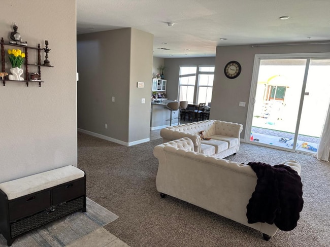 Photo - 1255 N Arizona Ave