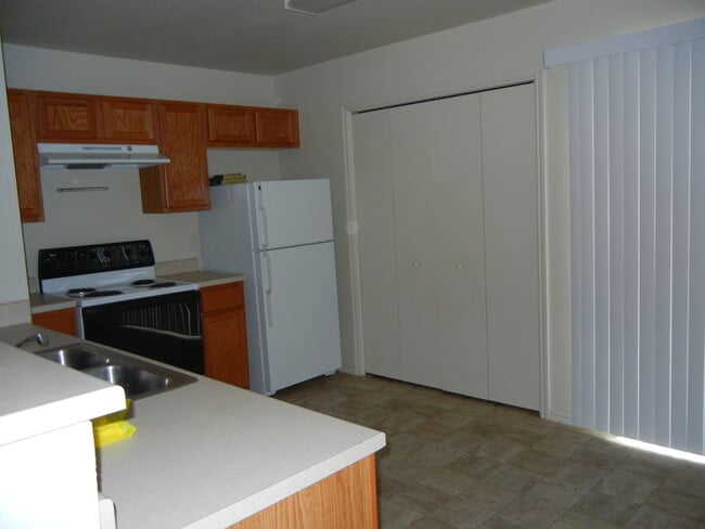 Photo - 1608 Inca Dr Unit C
