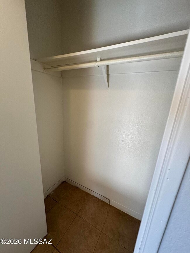 Photo - 3313 E Blacklidge Dr