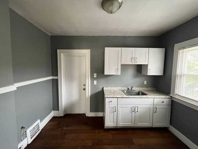 Photo - 9124 Pinehurst St