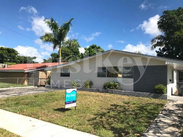 Photo - 1211 N 74th Way