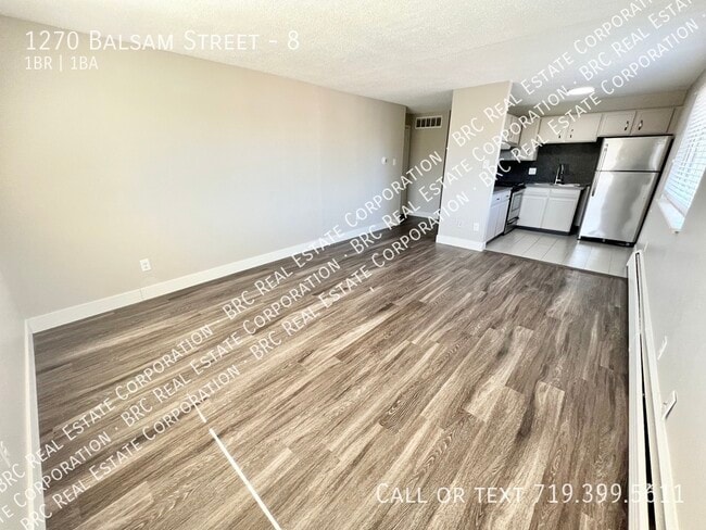 Photo - 1270 Balsam St Unit 8