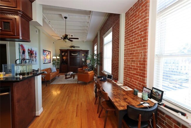 Photo - 1927 Harborside Dr Unit 300