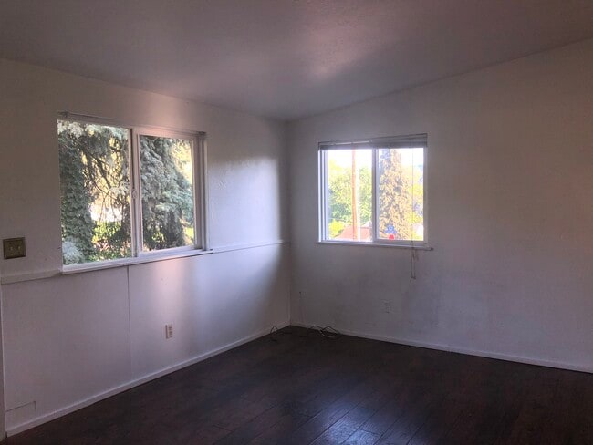 Building Photo - 501 13th St Unit 501