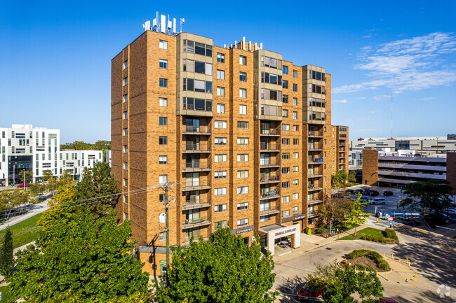 Building Photo - The Triangle Towers Rental