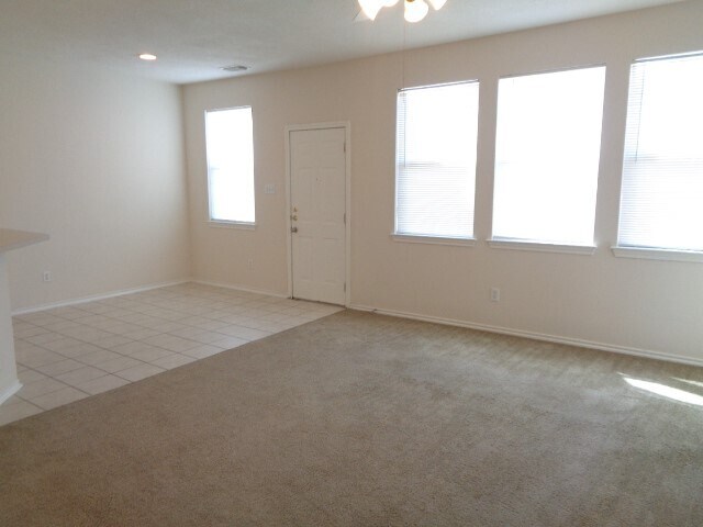 Photo - 17147 Oakwood Chase Dr Rental