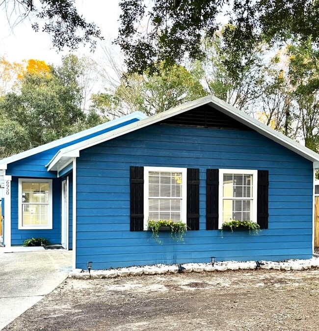 Building Photo - 6950 Viola Rd Rental
