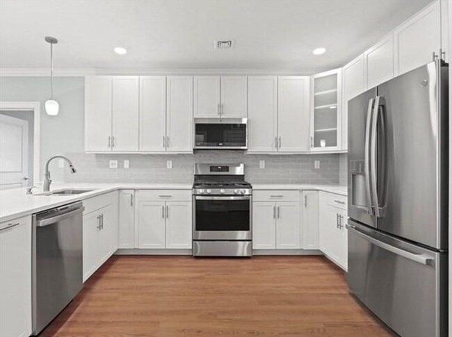 Photo - 320 Middlesex Ave Condo Unit A102