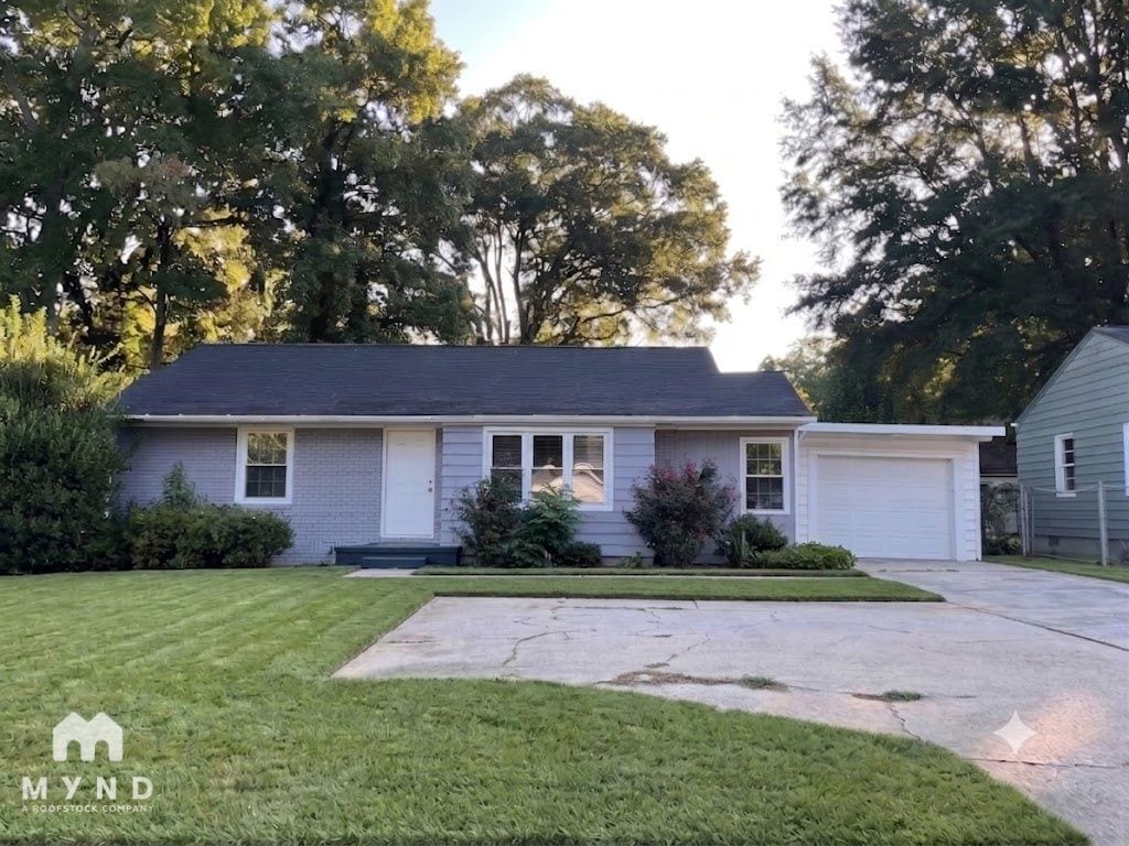 Photo - 2237 Ashley Rd